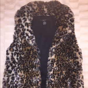 Cheetah Print Faux Fur Vest